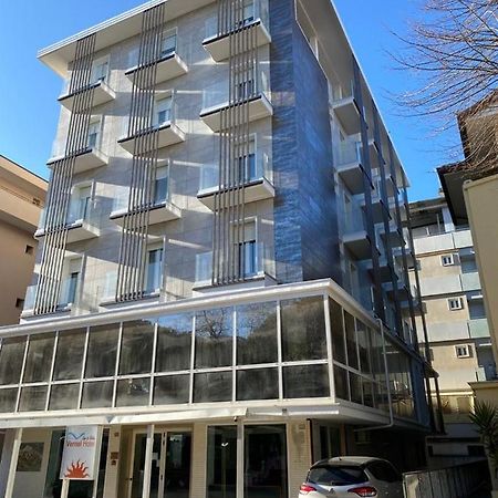Hotel Vernel Rimini Dış mekan fotoğraf