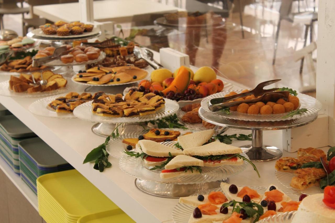 Hotel Vernel Rimini Dış mekan fotoğraf