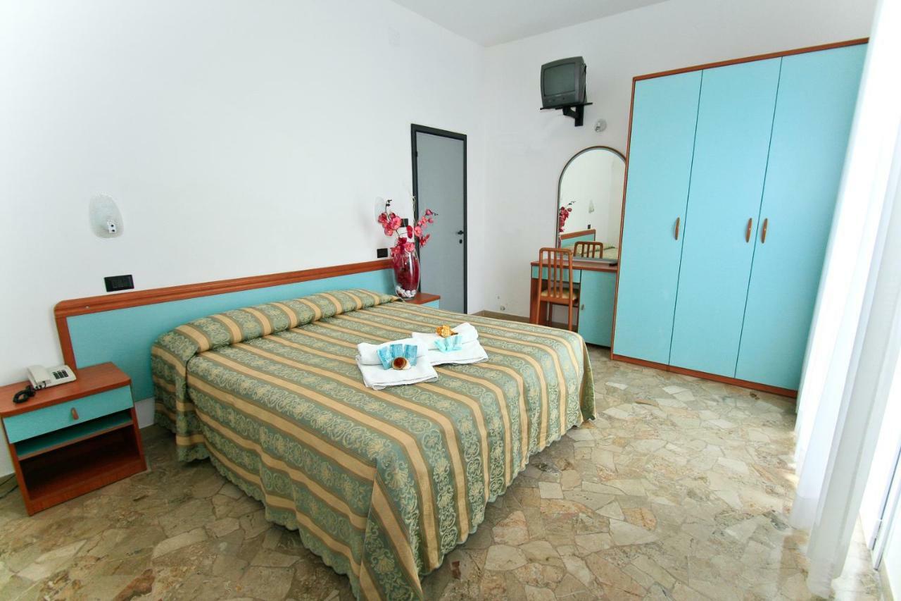 Hotel Vernel Rimini Dış mekan fotoğraf