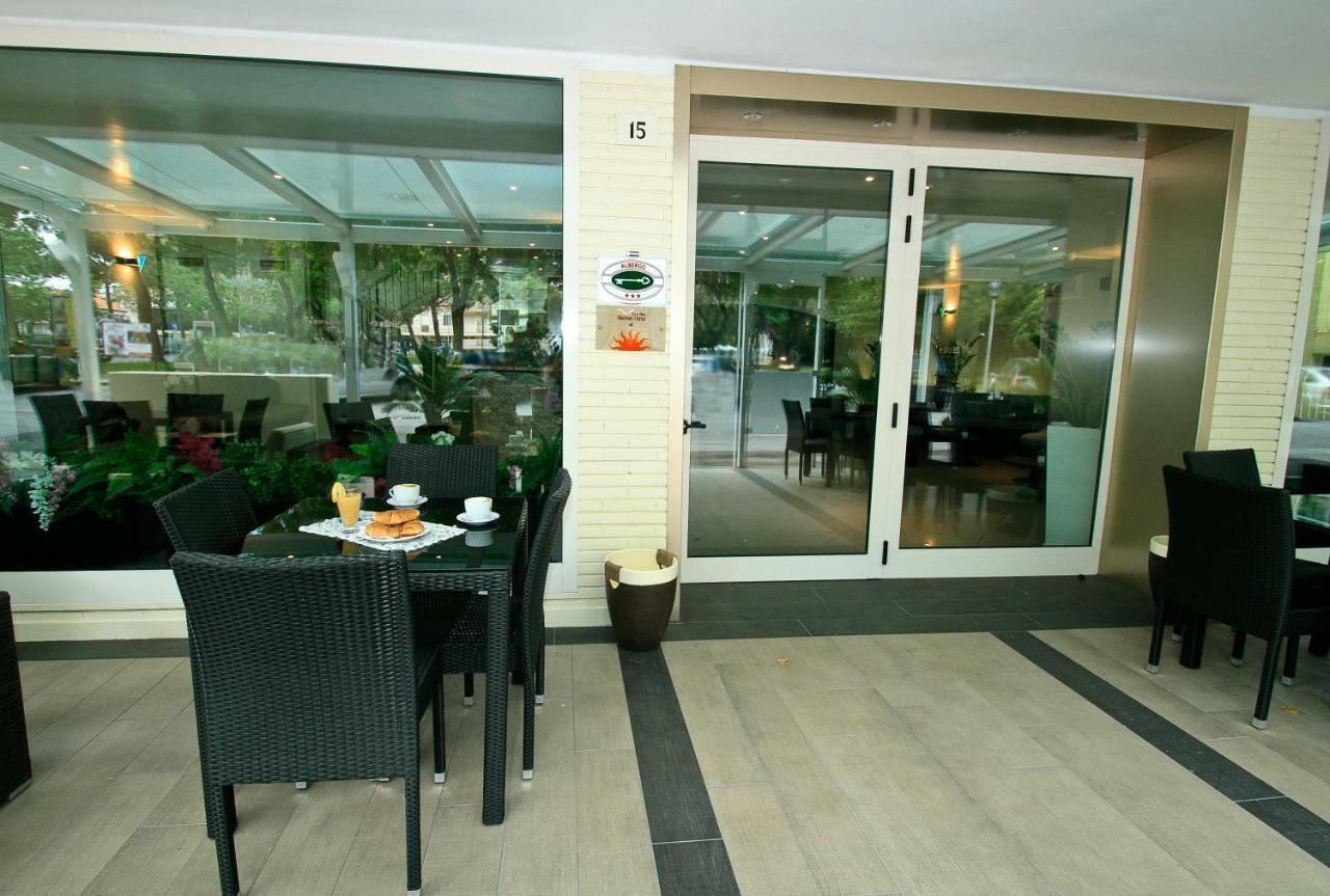 Hotel Vernel Rimini Dış mekan fotoğraf